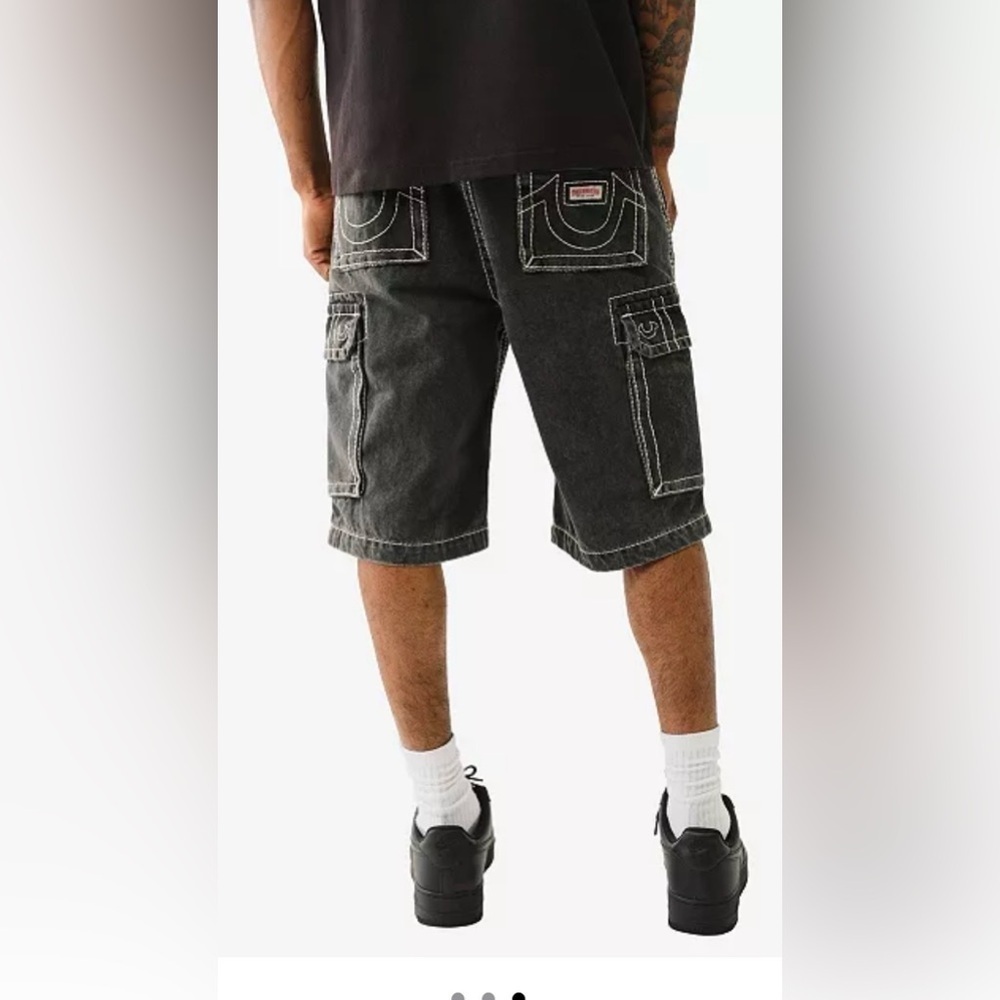 True Religion Men's Big T Vinny Cargo Denim Shorts 38
